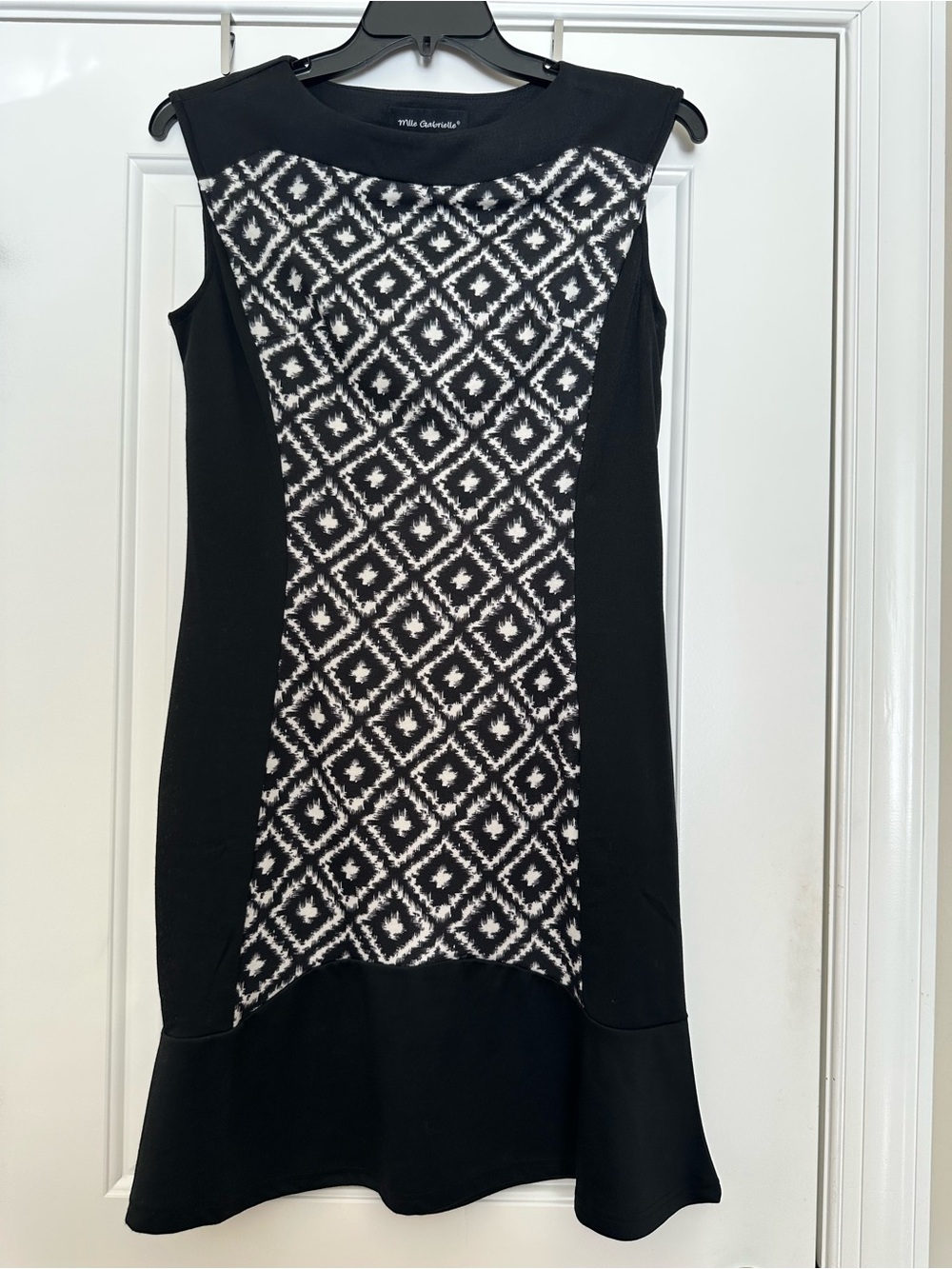 Mlle Gabrielle Black & White Geometric-Panel Shift Dress